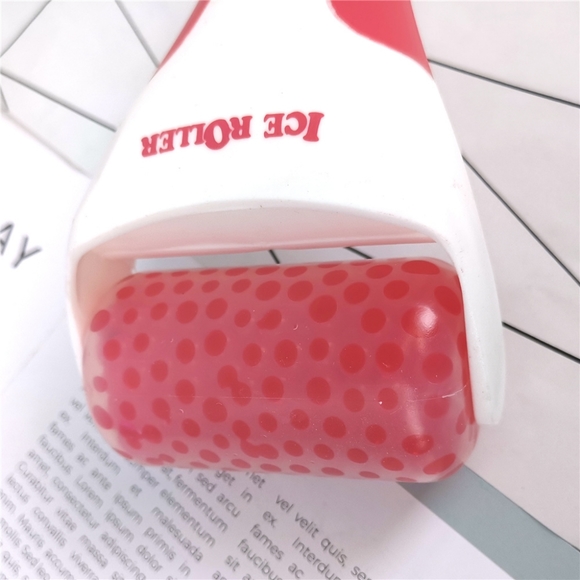 5/25 1 new in box facial ice roller in green. - Picture 8 of 11